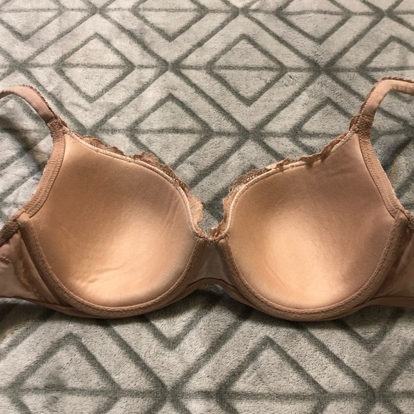 34D Victoria’s Secret Lined Demi bra - Picture 6 of 6
